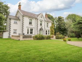 Plas Cerrig Hall, Crossways Road - North Wales - 1114990 - thumbnail photo 3