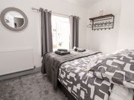 Cosy Cottage - North Wales - 1115348 - thumbnail photo 9