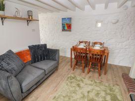 Ruffin Cottage - South Wales - 1115551 - thumbnail photo 4