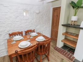 Ruffin Cottage - South Wales - 1115551 - thumbnail photo 6