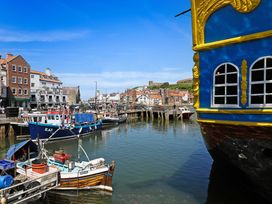 The Harbour Den - North Yorkshire (incl. Whitby) - 1115658 - thumbnail photo 12
