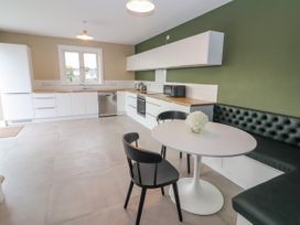 Woodview Apartment - County Clare - 1115951 - thumbnail photo 8