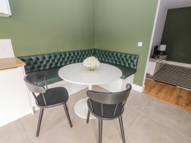 Woodview Apartment - County Clare - 1115951 - thumbnail photo 9