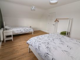 Woodview Apartment - County Clare - 1115951 - thumbnail photo 16