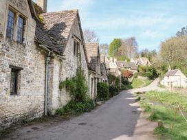 Pudding Hill Barn Cottage - Cotswolds - 1116016 - thumbnail photo 41
