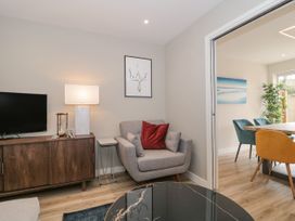 Lilac Cottage - Hampshire - 1116234 - thumbnail photo 5