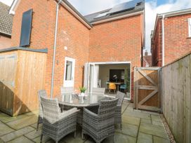 Lilac Cottage - Hampshire - 1116234 - thumbnail photo 25