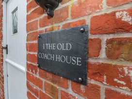 1 The Old Coach House, Huntingfield - Suffolk & Essex - 1116864 - thumbnail photo 2