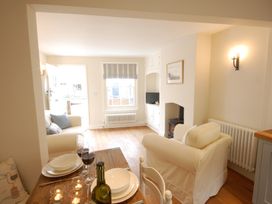 Shrimpers Cottage, Aldeburgh - Suffolk & Essex - 1116897 - thumbnail photo 4