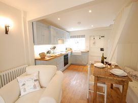 Shrimpers Cottage, Aldeburgh - Suffolk & Essex - 1116897 - thumbnail photo 7