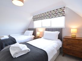 Harbour Lights, Southwold - Suffolk & Essex - 1117049 - thumbnail photo 33