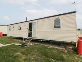 Jay 25 - North Yorkshire (incl. Whitby) - 1118426 - thumbnail photo 2