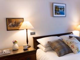 Arthur Turner, The Apple Rooms - Hampshire - 1118595 - thumbnail photo 7