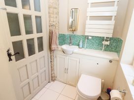 10 Manor Farm Close - Cotswolds - 1118654 - thumbnail photo 34