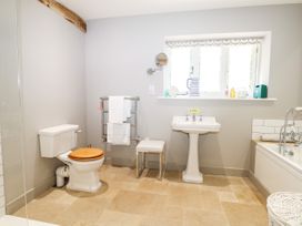 Barley Cottage - Hampshire - 1119351 - thumbnail photo 21