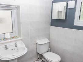 Gwylan Apartment - South Wales - 1120202 - thumbnail photo 14