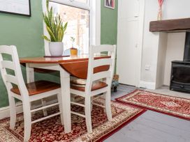 11 Trafalgar Terrace - North Yorkshire (incl. Whitby) - 1120514 - thumbnail photo 6