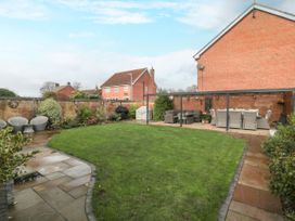 Eaton House, 7 Rectory View - North Yorkshire (incl. Whitby) - 1120519 - thumbnail photo 25
