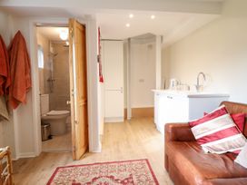 Westoe Hideaway - North Wales - 1120628 - thumbnail photo 6