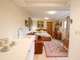 Westoe Hideaway - North Wales - 1120628 - thumbnail photo 8