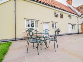 South Grange Cottage - Suffolk & Essex - 1120756 - thumbnail photo 21