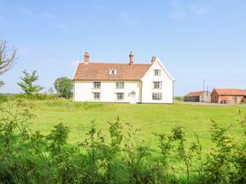 South Grange House - Sleep 16 - Suffolk & Essex - 1120756 - thumbnail photo 2