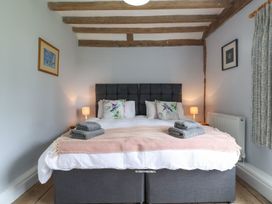 South Grange House - Sleep 16 - Suffolk & Essex - 1120756 - thumbnail photo 48