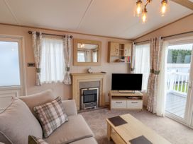 29 Heron - North Yorkshire (incl. Whitby) - 1120893 - thumbnail photo 4