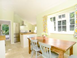 Keepers Cottage - Hampshire - 1121054 - thumbnail photo 14