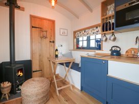 Lillie's Shepherds Hut -  - 1121423 - thumbnail photo 7