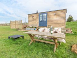 Lillie's Shepherds Hut -  - 1121423 - thumbnail photo 2