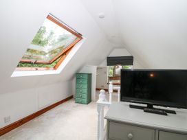 The Stables Barn - Kent & Sussex - 1121554 - thumbnail photo 15