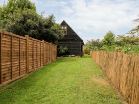 The Stables Barn - Kent & Sussex - 1121554 - thumbnail photo 26