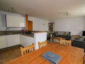 1 St. Marys Court - South Wales - 1122517 - thumbnail photo 5