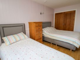 1 St. Marys Court - South Wales - 1122517 - thumbnail photo 15
