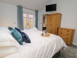 Peacocks Rest - North Yorkshire (incl. Whitby) - 1122778 - thumbnail photo 18