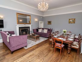 The Stables and West Wing - North Yorkshire (incl. Whitby) - 1123096 - thumbnail photo 2