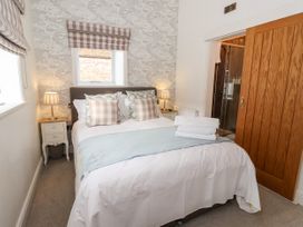 The Stables and West Wing - North Yorkshire (incl. Whitby) - 1123096 - thumbnail photo 24