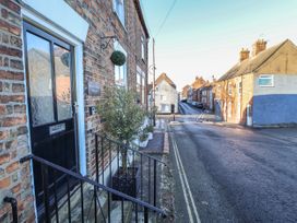 Olive Tree Cottage - Lincolnshire - 1123321 - thumbnail photo 2
