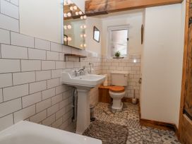 Wren Cottage - Shropshire - 1123500 - thumbnail photo 11
