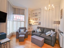 Crescent Avenue, Apartment 2 - North Yorkshire (incl. Whitby) - 1123595 - thumbnail photo 4