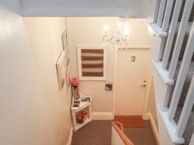Crescent Avenue, Apartment 2 - North Yorkshire (incl. Whitby) - 1123595 - thumbnail photo 18
