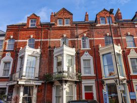 Crescent Avenue, Apartment 2 - North Yorkshire (incl. Whitby) - 1123595 - thumbnail photo 1