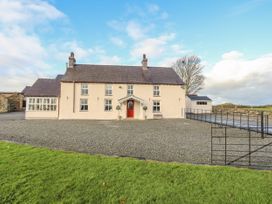 The Farm House - Anglesey - 1124082 - thumbnail photo 1