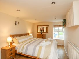 The Farm House - Anglesey - 1124082 - thumbnail photo 21