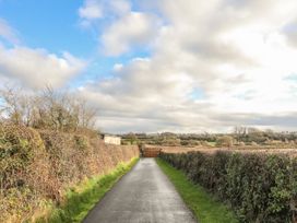 The Farm House - Anglesey - 1124082 - thumbnail photo 55