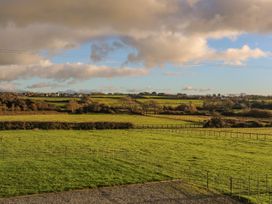 The Farm House - Anglesey - 1124082 - thumbnail photo 57
