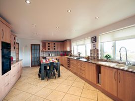 Springfields Bungalow - Devon - 1124157 - thumbnail photo 8