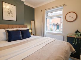 The Crooked Cottage - Peak District - 1124448 - thumbnail photo 12