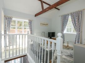 Granary Cottage at The Old Bakehouse - Norfolk - 1124516 - thumbnail photo 4
